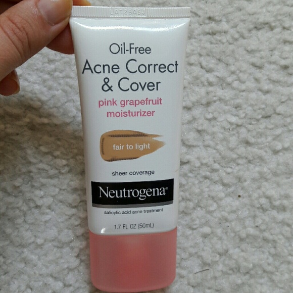 neutrogena oil free acne correct and cover